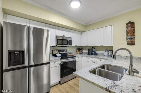 8635 River Homes Ln 2103, Bonita Springs FL - photo 8 of 25