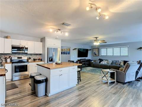 5318 Serenity Cv, Bokeelia FL - photo 6 of 40