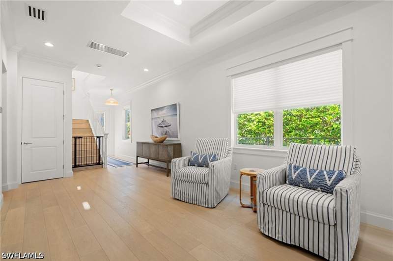 4 bedroom SingleFamilyResidence at 605 91st Ave N, Naples Park, Naples — photo 4