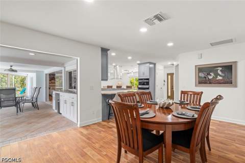 9421 Moonlight Dr, Sanibel FL - photo 20 of 50