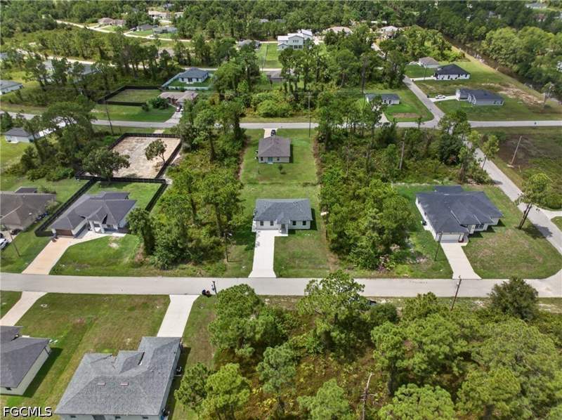 4 bedroom SingleFamilyResidence at 308 Mangonia Ave, Lehigh Acres, Lehigh Acres — photo 2