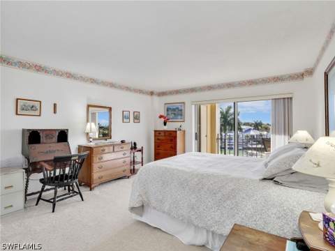 2150 Gulf Shore Blvd N 407, Naples FL - photo 18 of 40
