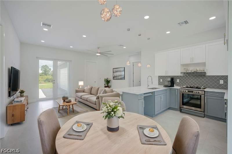 3 bedroom SingleFamilyResidence at 758 Bianca Ave S, Lehigh Acres, Lehigh Acres — photo 4