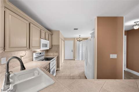 1439 Larkspur Dr, Fort Myers FL - photo 16 of 44