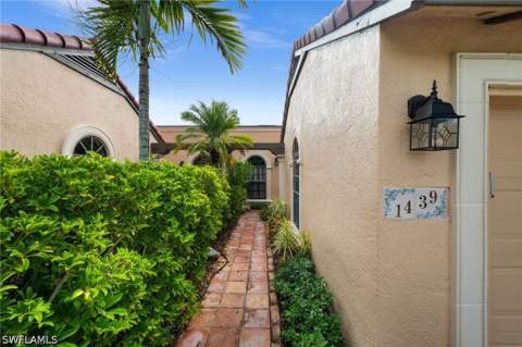 1439 Larkspur Dr, Fort Myers FL - photo 7 of 44