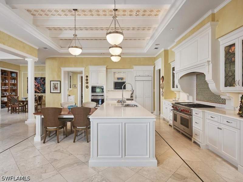 5 bedroom SingleFamilyResidence at 2129 Canna Ct, Isle Royale, Naples — photo 5