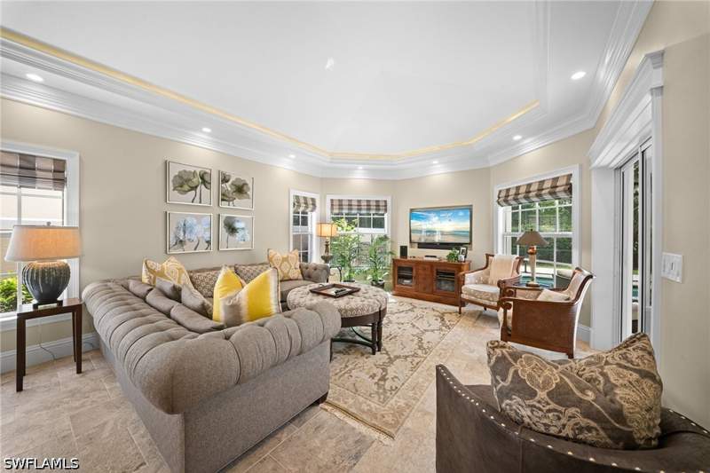 3 bedroom Attached at 392 Carlton Pl 3, Carlton Place, Naples — photo 3