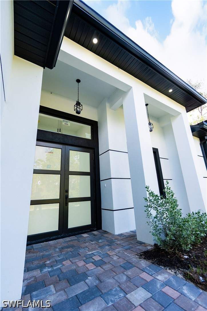 4 bedroom SingleFamilyResidence at 327 Lownde Ave S, Lehigh Acres, Lehigh Acres — photo 3