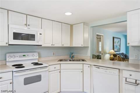 1940 Bald Eagle Dr 206-B, Naples FL - photo 7 of 41