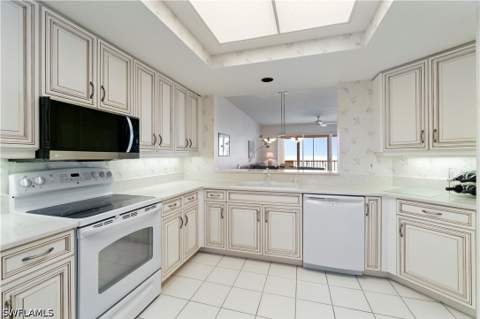 267 Barefoot Beach Blvd 204, Bonita Springs FL - photo 12 of 40