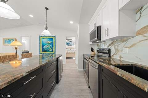 534 Piedmont Rd, Sanibel FL - photo 14 of 48
