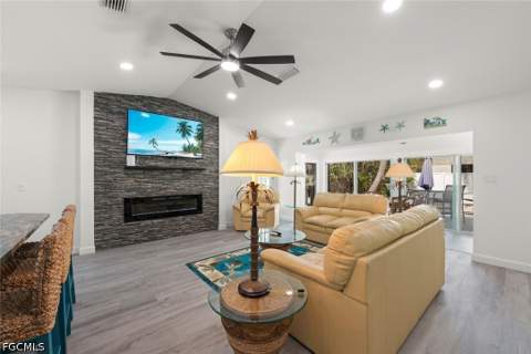 534 Piedmont Rd, Sanibel FL - photo 16 of 48