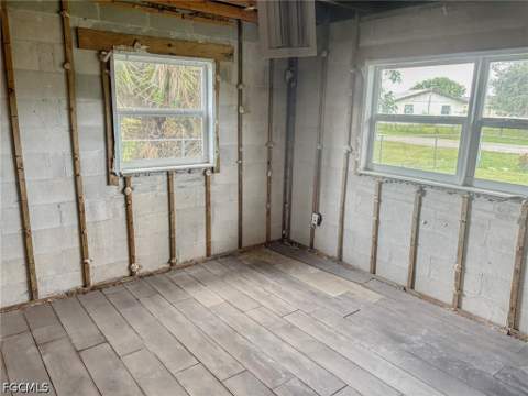 3751 Highland Ave, Fort Myers FL - photo 10 of 15