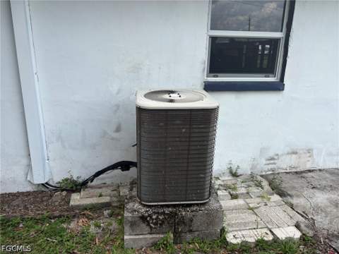 3751 Highland Ave, Fort Myers FL - photo 13 of 15