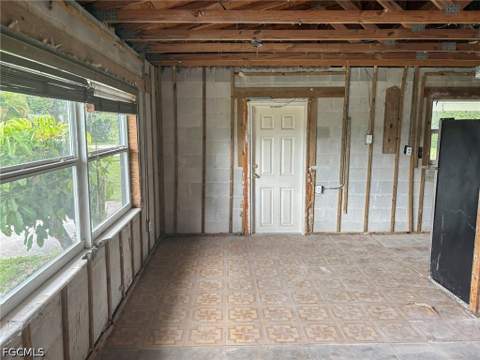 3751 Highland Ave, Fort Myers FL - photo 7 of 15