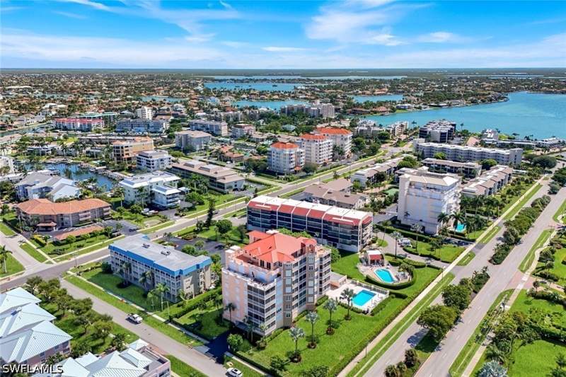 3 bedroom Condominium at 1021 S Collier Blvd 1, Vista Del Sol, Marco Island — photo 2