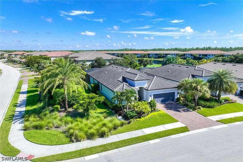 4 bedroom SingleFamilyResidence at 9356 Montelanico Loop, Esplanade, Naples — photo 3