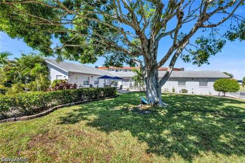 688 W Valley Dr, Bonita Springs FL - photo 23 of 24