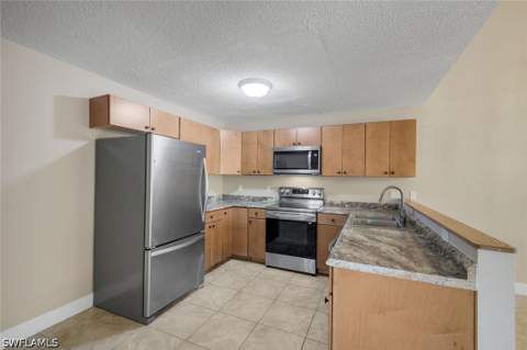 6346 Royal Woods Dr, Fort Myers FL - photo 10 of 40