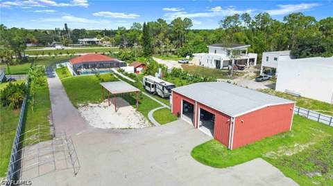 2070 39th St SW, Naples FL - photo 6 of 43