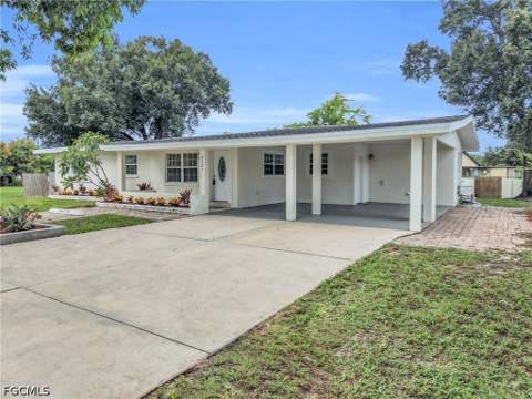 4301 New St, Fort Myers FL - photo 16 of 32