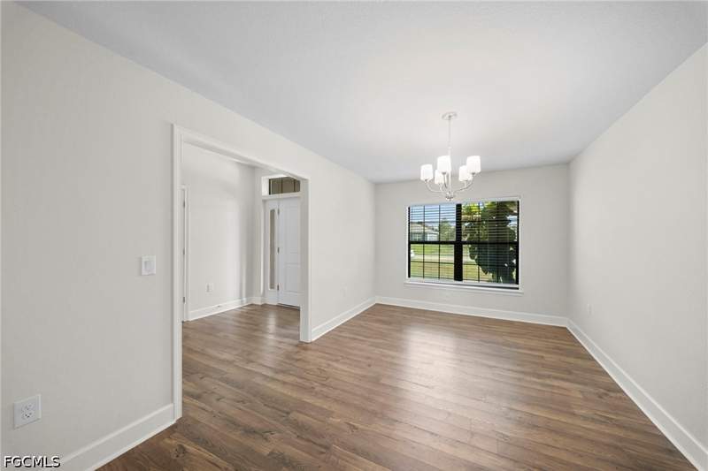 4 bedroom SingleFamilyResidence at 490 windermere Dr, Greenbriar, Lehigh Acres — photo 4