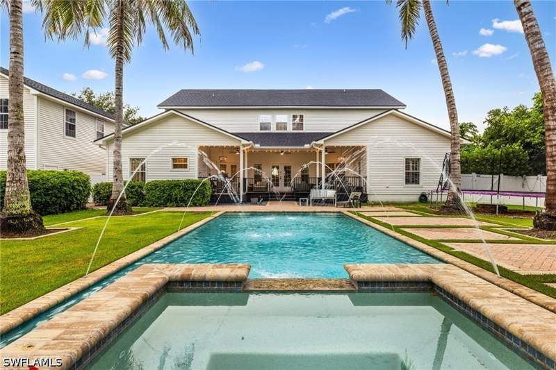 6 bedroom SingleFamilyResidence at 20661 Tanglewood Ln, Estero Park, Estero — photo 3