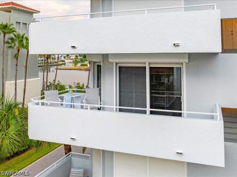 9790 Gulf Shore Dr 204, Naples FL - photo 23 of 50