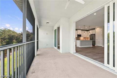 2626 Seychelles Cir 1405, Naples FL - photo 15 of 43