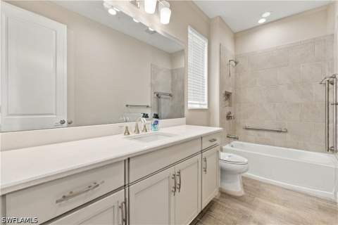 2626 Seychelles Cir 1405, Naples FL - photo 19 of 43