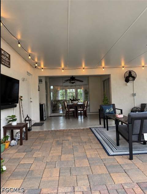733 Arundel Cir, Fort Myers FL - photo 10 of 35