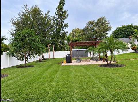 733 Arundel Cir, Fort Myers FL - photo 6 of 35