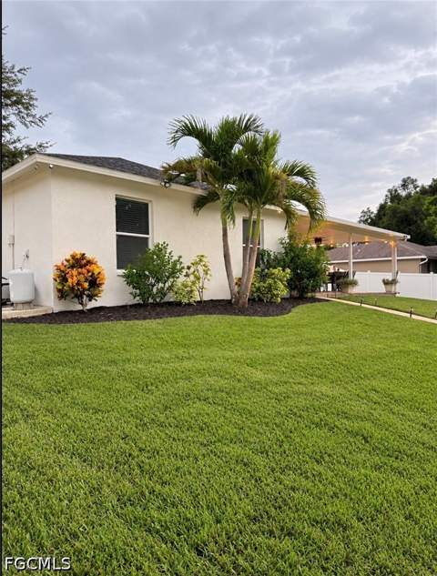 733 Arundel Cir, Fort Myers FL - photo 7 of 35