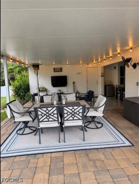 733 Arundel Cir, Fort Myers FL - photo 9 of 35