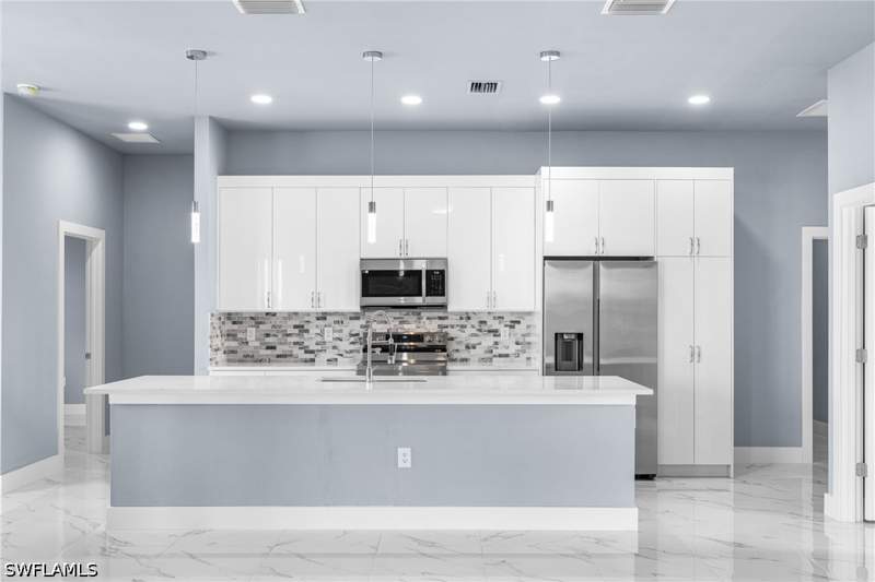 4 bedroom SingleFamilyResidence at 4002 22nd St SW, Lehigh Acres, Lehigh Acres — photo 3