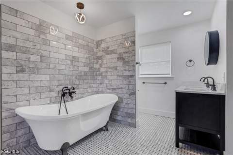 1857 Sunset Pl, Fort Myers FL - photo 22 of 44
