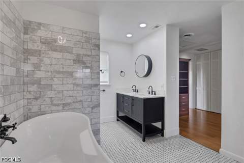 1857 Sunset Pl, Fort Myers FL - photo 23 of 44