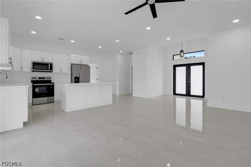 3 bedroom SingleFamilyResidence at 584 Genoa Ave S, Lehigh Acres, Lehigh Acres — photo 4
