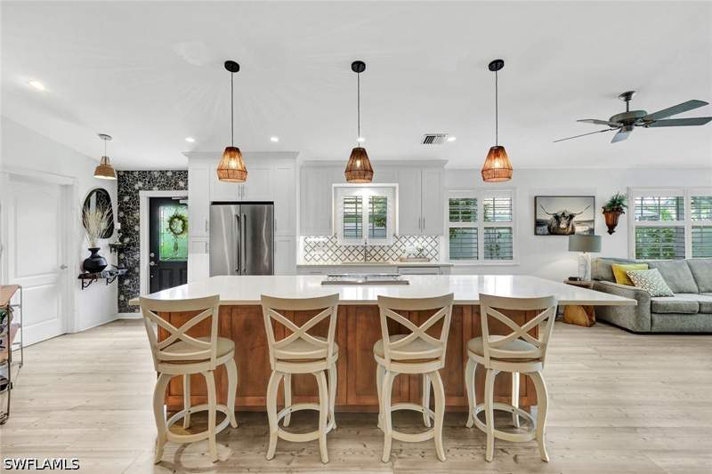 2 bedroom Attached at 5011 Kingston Way, Island Walk, Naples — photo 4