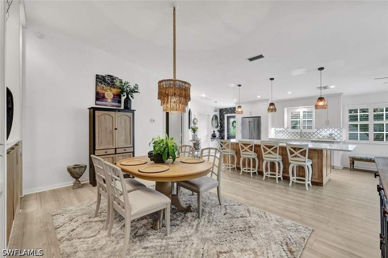 2 bedroom Attached at 5011 Kingston Way, Island Walk, Naples — photo 5