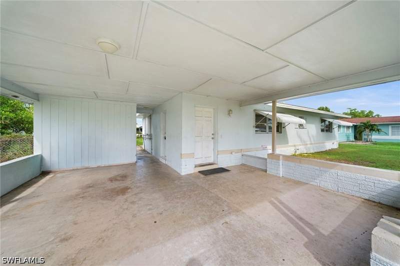 3 bedroom SingleFamilyResidence at 406 NE 15th Ave, Cape Coral, Cape Coral — photo 3