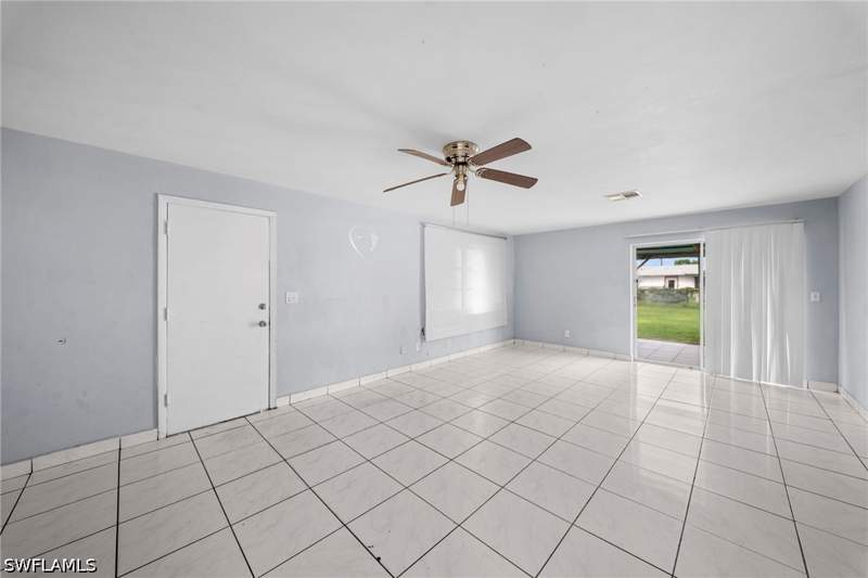 3 bedroom SingleFamilyResidence at 406 NE 15th Ave, Cape Coral, Cape Coral — photo 4