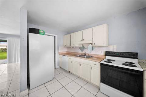 406 NE 15th Ave, Cape Coral FL - photo 9 of 20