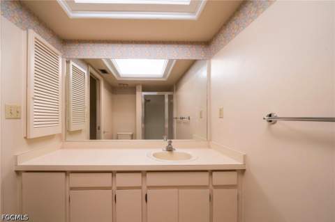 5586 Pendlewood Ln, Fort Myers FL - photo 16 of 39
