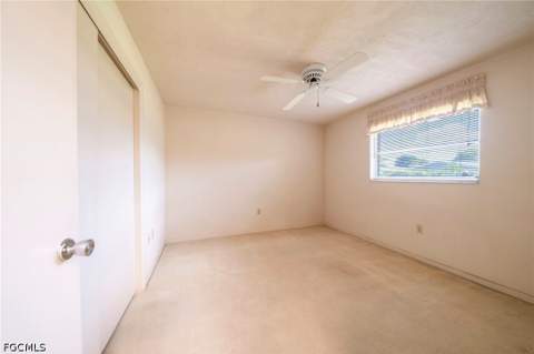5586 Pendlewood Ln, Fort Myers FL - photo 17 of 39