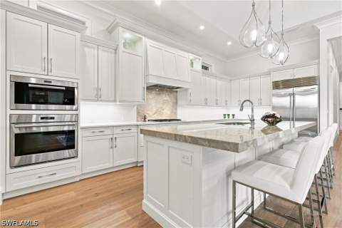 9845 Montiano Dr, Naples FL - photo 11 of 50