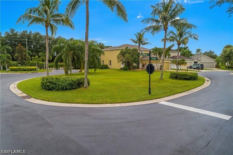 3 bedroom SingleFamilyResidence at 12835 Fox Hollow Cir, Danforth Lakes, Fort Myers — photo 2