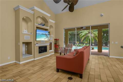 12835 Fox Hollow Cir, Fort Myers FL - photo 8 of 49