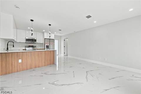 707 Sawyer St, Lehigh Acres FL - photo 14 of 31