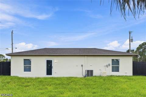 707 Sawyer St, Lehigh Acres FL - photo 17 of 31